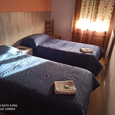 Hostal Galicia Фігерас Екстер'єр фото